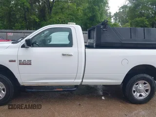 2017 Ram 2500 z VIN 3C6LR5BT6HG683506, wystawiony jako IAAI lot #41934017 z przebiegiem 68 942 mil mil oraz . Historia ofert i sprzedaży dostępna na DreamBid. Obrazek 14.