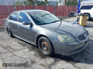 2005 Nissan Altima 2.5 S with VIN 1N4AL11E85N442486, listed as a IAAI auction lot 41758586 with 193,990 mi miles. Bid and sale history available at carsss.com. Image 1.