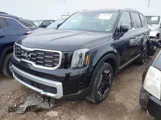 2025 Kia Telluride S with VIN 5XYP64GC3SG576327, listed as a IAAI auction lot 41263250 with 3,774 mi miles and . Bid and sale history available at DreamBid. Image 2.
