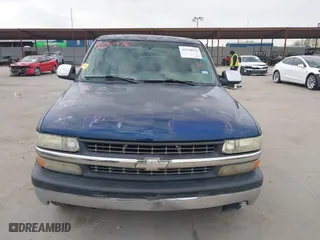 2000 Chevrolet Silverado 1500 LS with VIN 2GCEC19T1Y1408829, listed as a IAAI auction lot 41230976 with 314,324 mi miles. Bid and sale history available at carsss.com. Image 12.
