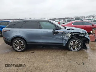2018 Land Rover Range Rover Velar R-Dynamic HSE with VIN SALYM2RX8JA720671, listed as a IAAI auction lot 41556928 with 1 mi miles. Bid and sale history available at carsss.com. Image 13.