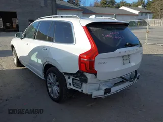 2017 Volvo XC90 Momentum with VIN YV4A22PK8H1148692, listed as a IAAI auction lot 41195727 with 70,215 mi miles. Bid and sale history available at carsss.com. Image 14.