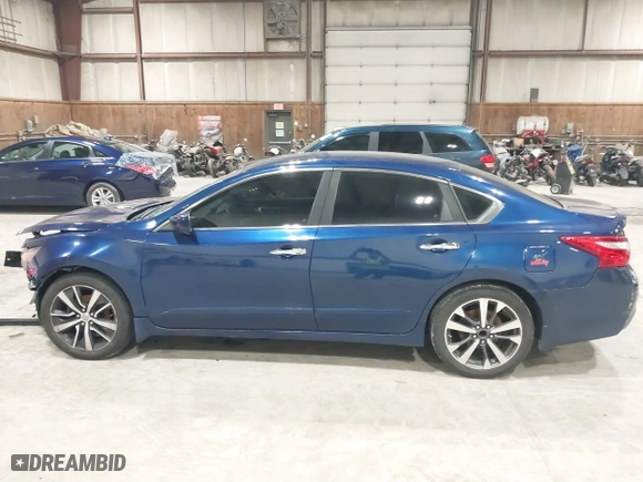 2016 Nissan Altima 2.5 SL with VIN 1N4AL3AP1GC269762, listed as a IAAI auction lot 41747676 with 79,792 mi miles. Bid and sale history available at carsss.com. Image 14.