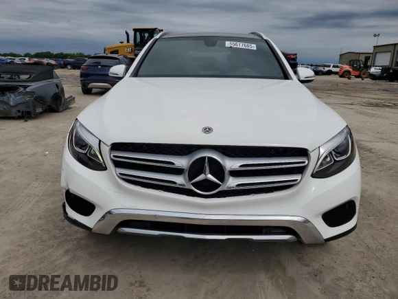 2019 Mercedes-Benz GLC 300 with VIN WDC0G4JB6KF506798, listed as a Copart auction lot 55617685 with 122,025 mi miles and Clean title. Bid and sale history available at DreamBid. Image 5.