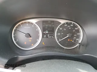 2020 Nissan Kicks S z VIN 3N1CP5BV5LL489505, wystawiony jako Copart lot #51147705 z przebiegiem 95 976 mil mil oraz Szkoda całkowita • Salvage title. Historia ofert i sprzedaży dostępna na DreamBid. Obrazek 9.