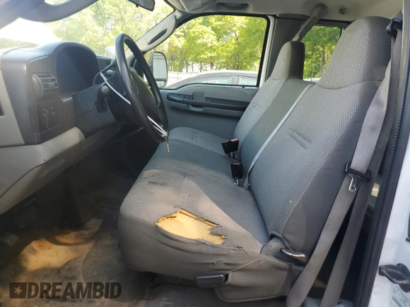 2006 Ford F-250 XL with VIN 1FDSX20546ED86165, listed as a Copart auction lot 53233755 with 241,657 mi miles and Salvage title. Bid and sale history available at DreamBid. Image 7.
