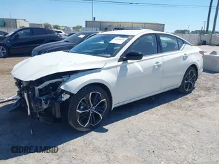 2025 Nissan Altima SR with VIN 1N4BL4CV6SN336245, listed as a IAAI auction lot 41888874 with 3,197 mi miles and . Bid and sale history available at carsss.com. Image 2.