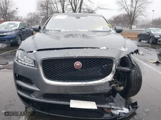 2018 Jaguar F-PACE 30t Premium with VIN SADCJ2GX0JA237967, listed as a IAAI auction lot 41512495 with 82,082 mi miles. Bid and sale history available at carsss.com. Image 12.