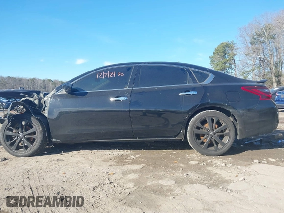 2017 Nissan Altima SR with VIN 1N4AL3AP7HC238243, listed as a IAAI auction lot 41454135 with Not Provided miles and . Bid and sale history available at carsss.com. Image 13.