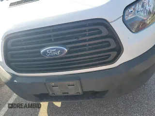 2019 Ford Transit с VIN 1FTYR1YG6KKB08582, выставлен на аукционе IAAI как лот 42683210 с пробегом 144 026 миль миль и . История ставок и продаж доступна на DreamBid. Изображение 18.