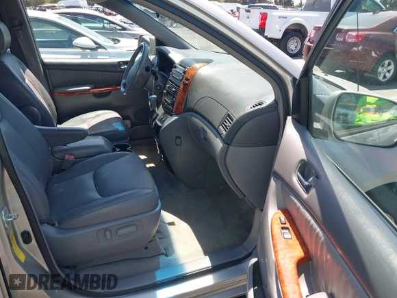 2008 Toyota Sienna XLE with VIN 5TDZK22C08S206819, listed as a IAAI auction lot 42093255 with 169,835 mi miles and . Bid and sale history available at DreamBid. Image 5.