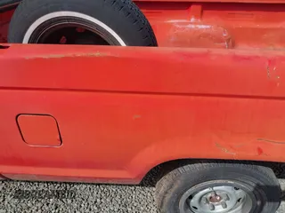 1986 Ford Ranger z VIN 1FTCR10TXGUC58788, wystawiony jako IAAI lot #42582428 z przebiegiem 94 444 mil mil oraz . Historia ofert i sprzedaży dostępna na DreamBid. Obrazek 6.