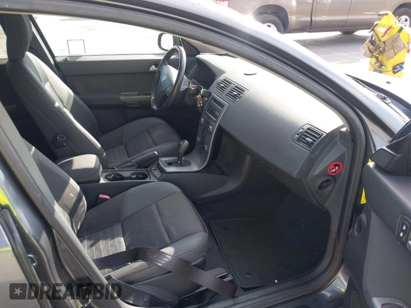2007 Volvo S40 2.4L with VIN YV1MS390X72262259, listed as a IAAI auction lot 42092033 with 103,153 mi miles. Bid and sale history available at carsss.com. Image 5.