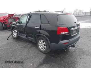 2011 Kia Sorento LX with VIN 5XYKT4A17BG075127, listed as a IAAI auction lot 41944643 with 123,785 mi miles. Bid and sale history available at carsss.com. Image 3.
