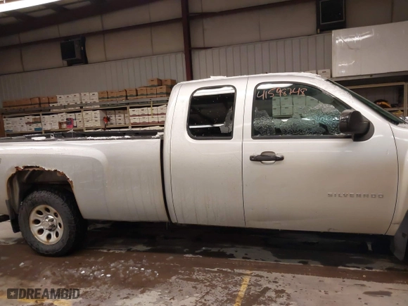 2011 Chevrolet Silverado 1500 Work Truck with VIN 1GCRKPE09BZ234204, listed as a IAAI auction lot 41598748 with 193,483 mi miles. Bid and sale history available at carsss.com. Image 14.