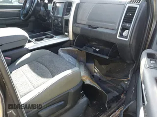 2015 Ram 2500 SLT with VIN 3C6UR5DL5FG685844, listed as a IAAI auction lot 41625743 with 203,224 mi miles. Bid and sale history available at carsss.com. Image 5.