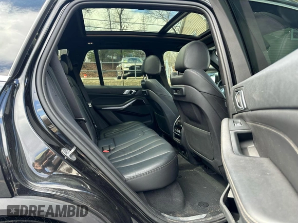 2019 BMW X5 xDrive40i with VIN 5UXCR6C59KLL00813, listed as a Copart auction lot 52580175 with 90,644 mi miles and Clean Title. Bid and sale history available at carsss.com. Image 6.