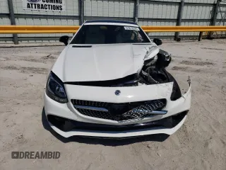 2018 Mercedes-Benz SLC 300 z VIN WDDPK3JA6JF152323, wystawiony jako Copart lot #51812223 z przebiegiem 24 861 mil mil oraz . Historia ofert i sprzedaży dostępna na DreamBid. Obrazek 5.