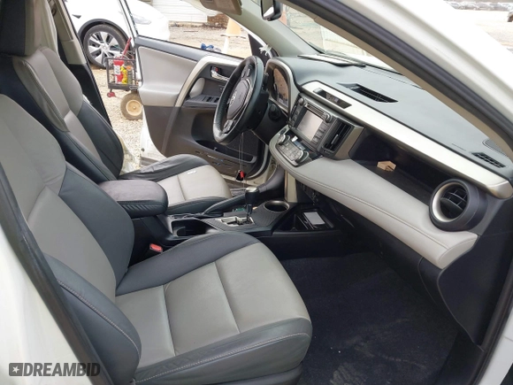 2015 Toyota RAV4 Limited with VIN 2T3YFREV2FW167829, listed as a IAAI auction lot 41504747 with 132,488 mi miles. Bid and sale history available at carsss.com. Image 5.