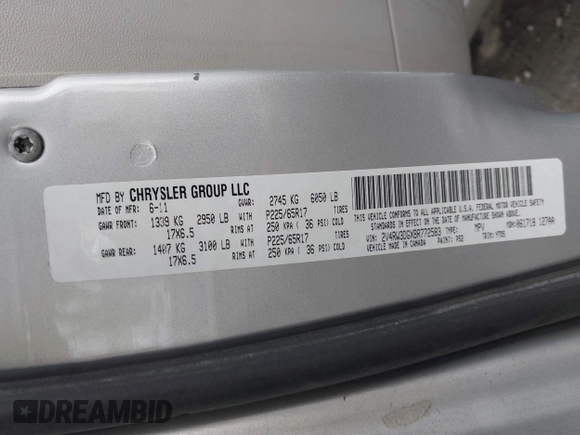 2011 Volkswagen Routan SE z VIN 2V4RW3DGXBR772583, wystawiony jako IAAI lot #42222200 z przebiegiem 213 724 mil mil oraz . Historia ofert i sprzedaży dostępna na DreamBid. Obrazek 9.