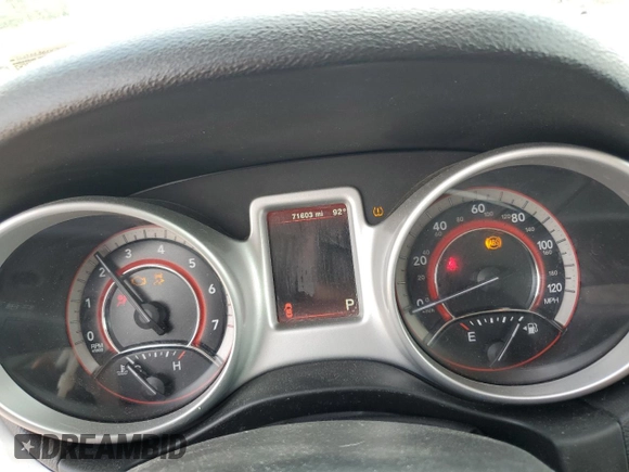 2017 Dodge Journey SXT with VIN 3C4PDDBG5HT575049, listed as a Copart auction lot 59027625 with 71,603 mi miles and Salvage title. Bid and sale history available at DreamBid. Image 9.