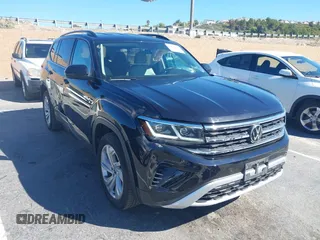 2021 Volkswagen Atlas SE z VIN 1V2WR2CA5MC502845, wystawiony jako IAAI lot #41646376 z przebiegiem 55 490 mil mil oraz . Historia ofert i sprzedaży dostępna na DreamBid. Obrazek 1.
