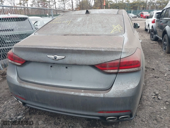 2015 Hyundai Genesis 5.0L with VIN KMHGN4JF7FU054578, listed as a IAAI auction lot 41726190 with 999,999 mi miles. Bid and sale history available at carsss.com. Image 15.