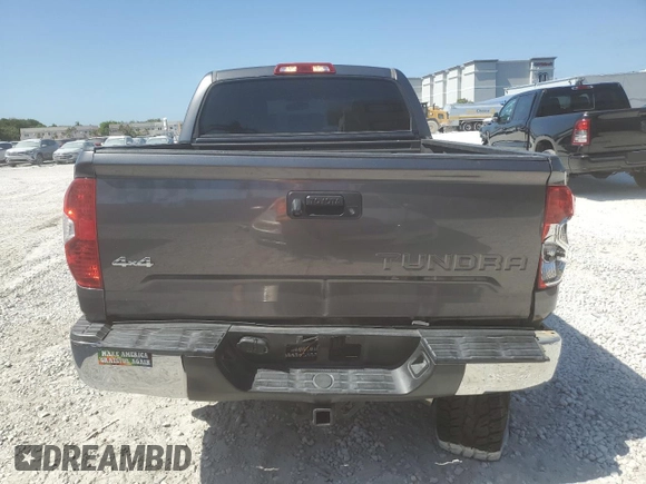 2014 Toyota Tundra SR5 z VIN 5TFDW5F19EX376160, wystawiony jako Copart lot #55012555 z przebiegiem 166 708 mil mil oraz Nie do naprawy • Non repairable. Historia ofert i sprzedaży dostępna na DreamBid. Obrazek 6.