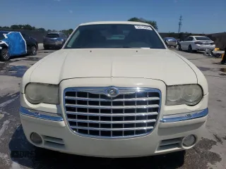 2005 Chrysler 300 with VIN 2C3AA63H45H171167, listed as a Copart auction lot 53112845 with 111,361 mi miles and Salvage Title. Bid and sale history available at carsss.com. Image 5.