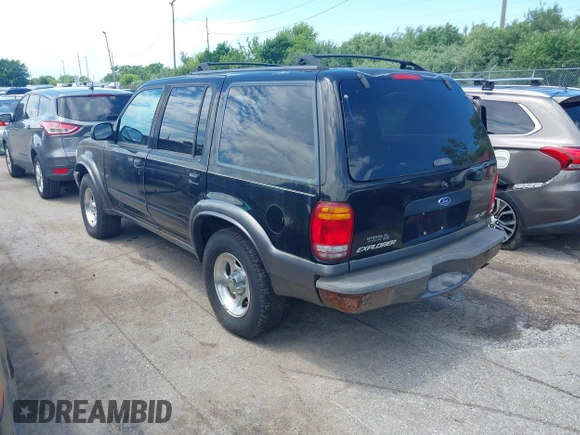 2000 Ford Explorer XLT with VIN 1FMZU83P0YZA06693, listed as a IAAI auction lot 42621988 with 273,874 mi miles and . Bid and sale history available at DreamBid. Image 3.