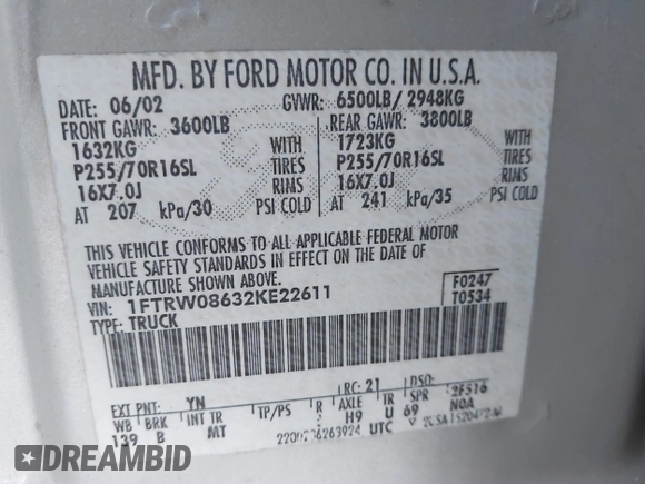 2002 Ford F-150 XLT with VIN 1FTRW08632KE22611, listed as a IAAI auction lot 41519768 with 200,420 mi miles. Bid and sale history available at carsss.com. Image 9.