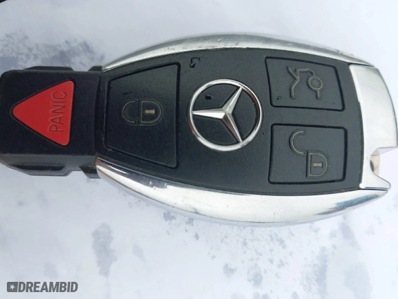 2011 Mercedes-Benz E-Class E 350 with VIN WDDKJ5GB6BF113516, listed as a IAAI auction lot 41735933 with 143,351 mi miles. Bid and sale history available at carsss.com. Image 11.