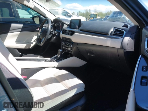 2016 Mazda Mazda6 i Grand Touring with VIN JM1GJ1W51G1436977, listed as a IAAI auction lot 42097363 with 128,941 mi miles. Bid and sale history available at carsss.com. Image 5.