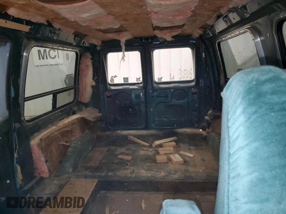 1997 Ford Econoline Commercial z VIN 1FDEE14L1VHB87027, wystawiony jako Copart lot #50430005 z przebiegiem 94 221 mil mil oraz Tytuł czysty. Historia ofert i sprzedaży dostępna na DreamBid. Obrazek 10.