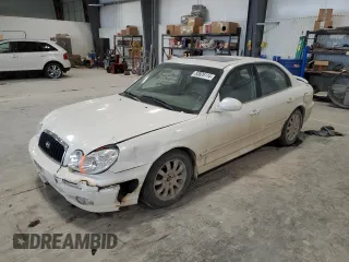 2002 Hyundai Sonata GLS with VIN KMHWF35H12A607526, listed as a Copart auction lot 83826114 with 149,277 mi miles and Clean Title. Bid and sale history available at carsss.com. Image 1.