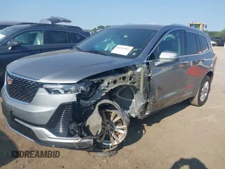 2024 Cadillac XT6 FWD Luxury с VIN 1GYKPAR42RZ723545, выставлен на аукционе IAAI как лот 42395902 с пробегом 13 992 миль миль и . История ставок и продаж доступна на DreamBid. Изображение 18.