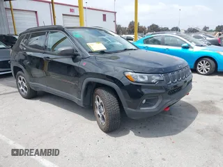 2022 Jeep Compass Trailhawk with VIN 3C4NJDDB8NT107992, listed as a IAAI auction lot 42116531 with 48,787 mi miles and . Bid and sale history available at DreamBid. Image 1.