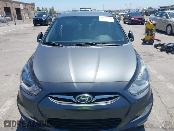 2013 Hyundai Accent GLS z VIN KMHCU4AE9DU427450, wystawiony jako IAAI lot #42415750 z przebiegiem 105 890 mil mil oraz . Historia ofert i sprzedaży dostępna na DreamBid. Obrazek 11.
