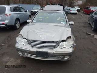 2005 Mercedes-Benz C 240 with VIN WDBRF81J45F686641, listed as a IAAI auction lot 41168122 with Not provided miles and . Bid and sale history available at DreamBid. Image 6.