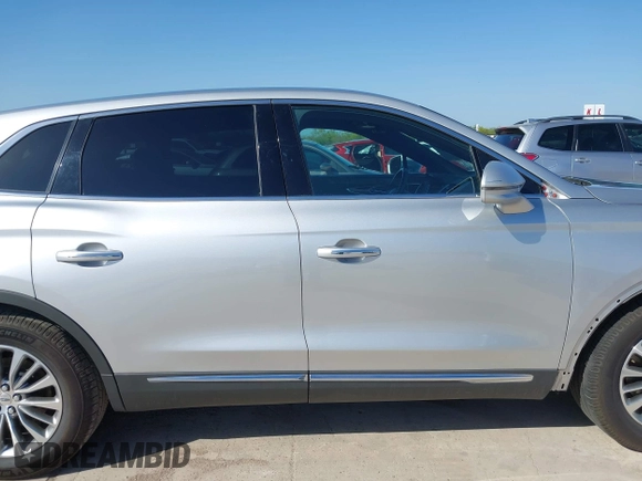 2016 Lincoln MKX Select with VIN 2LMTJ6KRXGBL76495, listed as a IAAI auction lot 41990549 with 139,525 mi miles and . Bid and sale history available at DreamBid. Image 14.