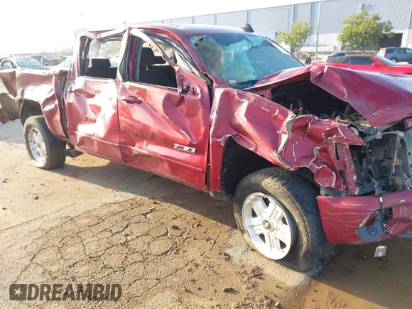 2018 Chevrolet Silverado 1500 LT with VIN 3GCUKREC4JG386597, listed as a IAAI auction lot 41355322 with Not Provided miles. Bid and sale history available at carsss.com. Image 6.