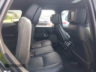 2018 Land Rover Range Rover z VIN SALGS2RE3JA389370, wystawiony jako IAAI lot #42508706 z przebiegiem 46 268 mil mil oraz . Historia ofert i sprzedaży dostępna na DreamBid. Obrazek 8.