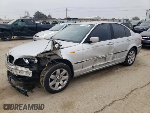 2004 BMW 3 Series 325i with VIN WBAAZ33444KP85267, listed as a Copart auction lot 84643124 with 205,226 mi miles and Salvage Title. Bid and sale history available at carsss.com. Image 1.