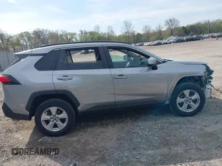 2019 Toyota RAV4 XLE with VIN 2T3P1RFV7KW063940, listed as a IAAI auction lot 42005512 with 63,813 mi miles and . Bid and sale history available at DreamBid. Image 14.
