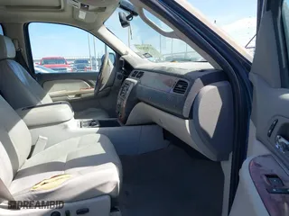 2008 Chevrolet Silverado 1500 LTZ with VIN 3GCEK13M08G115256, listed as a IAAI auction lot 41702859 with 171,877 mi miles. Bid and sale history available at carsss.com. Image 5.