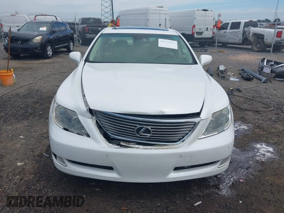 2007 Lexus LS 460 L with VIN JTHGL46F275003065, listed as a IAAI auction lot 42620085 with 238,634 mi miles and . Bid and sale history available at DreamBid. Image 12.