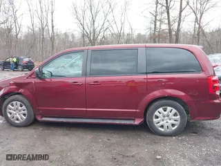 2018 Dodge Grand Caravan SE with VIN 2C4RDGBG2JR337890, listed as a IAAI auction lot 41967253 with 117,564 mi miles. Bid and sale history available at carsss.com. Image 14.