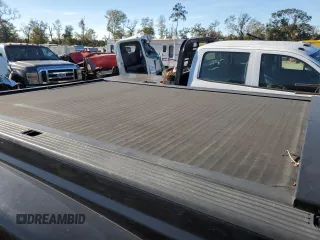 2008 Ford F-350 with VIN 1FTWW32R68EC51867, listed as a Copart auction lot 81536364 with 172,302 mi miles and Salvage title. Bid and sale history available at DreamBid. Image 10.