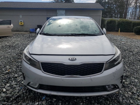 2017 Kia Forte LX with VIN 3KPFK4A73HE098516, listed as a Copart auction lot 46309555 with 162,702 mi miles and Clean Title. Bid and sale history available at carsss.com. Image 5.
