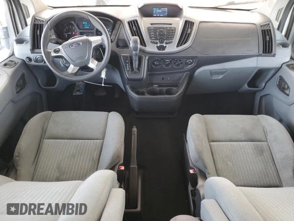 2015 Ford Transit XL z VIN 1FBZX2ZM6FKA21165, wystawiony jako Copart lot #61304635 z przebiegiem 186 526 mil mil oraz Czysty tytuł • Clean title. Historia ofert i sprzedaży dostępna na DreamBid. Obrazek 8.